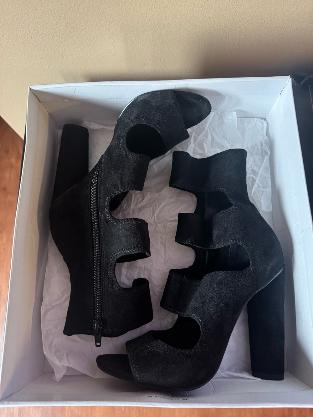 Steve Madden Tawnie Black Heels - Picture 3 of 5